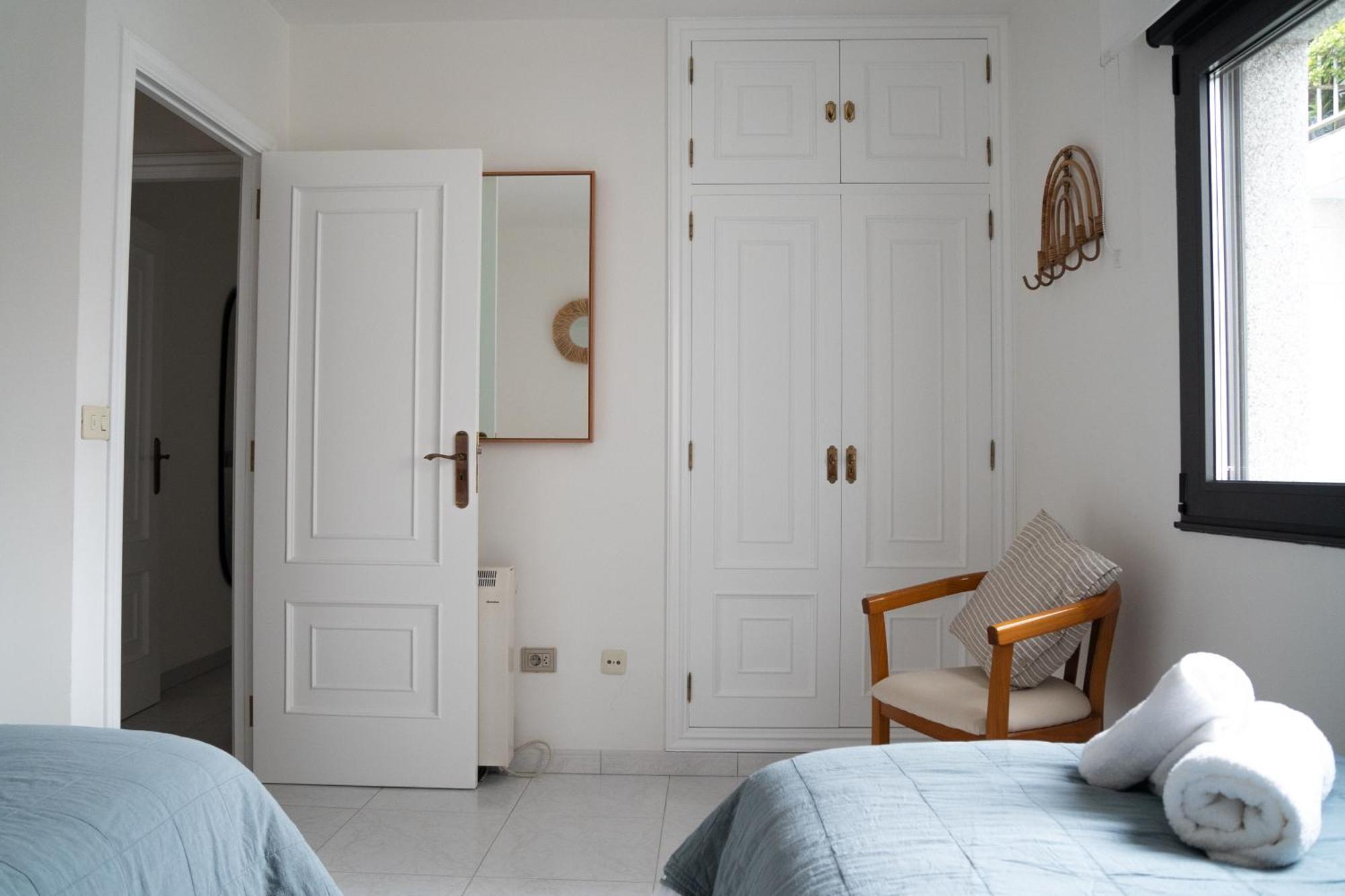 Apartamentos Faro Da Rocha O Grove Eksteriør bilde