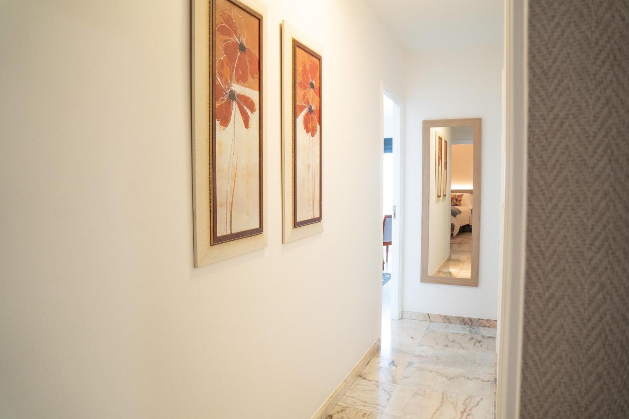Apartamentos Faro Da Rocha O Grove Eksteriør bilde