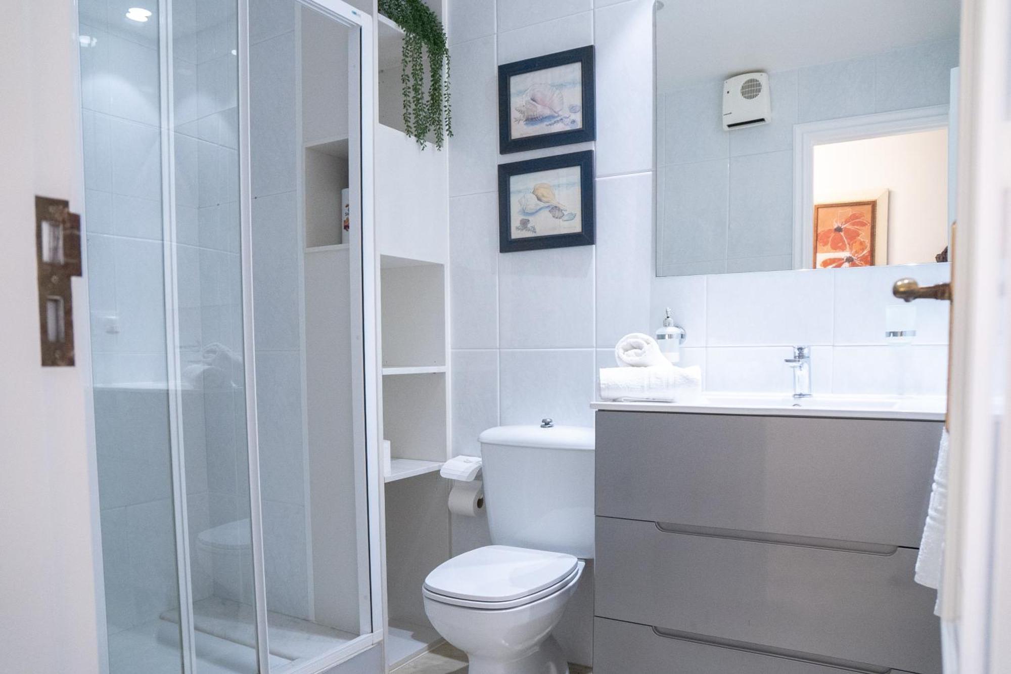 Apartamentos Faro Da Rocha O Grove Eksteriør bilde